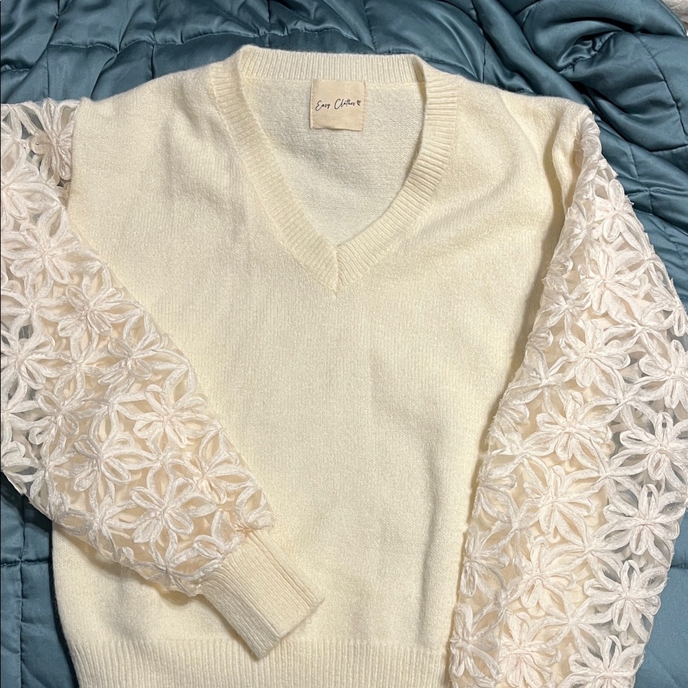 Elegant Cream V-Neck Sweater with Floral Lace Sleeves